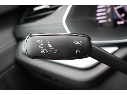 Skoda Octavia Combi Business Edition | Achteruitrijcamera | Chromen grille | Cruise control met speedlimiter ActivLease financial lease