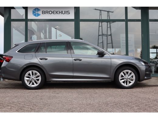 Skoda Octavia Combi Business Edition | Achteruitrijcamera | Chromen grille | Cruise control met speedlimiter ActivLease financial lease