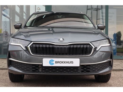 Skoda Octavia Combi Business Edition | Achteruitrijcamera | Chromen grille | Cruise control met speedlimiter ActivLease financial lease