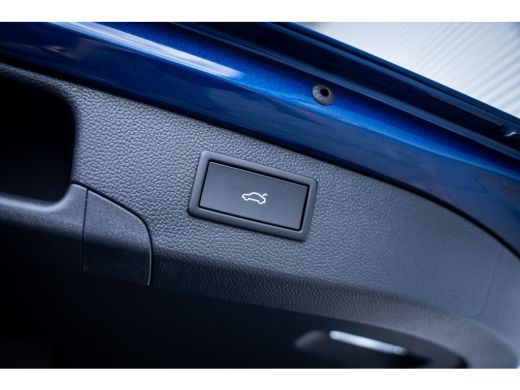 Skoda Superb Combi Sportline Business | Achteruitrijcamera | Climatronic, elektronische airconditioning met 3 ... ActivLease financial lease