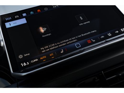 Volkswagen Golf 1.5 eHybrid 50 Edition | Panoramadak | Trekhaak | IQ.Light | Stoel/Stuurverwarming | ActivLease financial lease