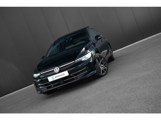 Volkswagen Golf 1.5 eHybrid 50 Edition | Panoramadak | Trekhaak | IQ.Light | Stoel/Stuurverwarming | ActivLease financial lease