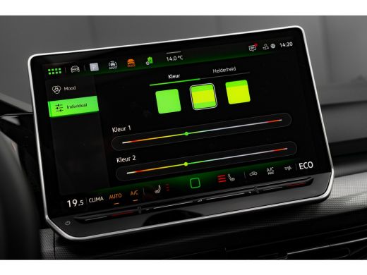 Volkswagen Golf 1.5 eHybrid Style Edition | Panoramadak | Camera | Stoelverwarming/Massage | Dodehoek | ActivLease financial lease