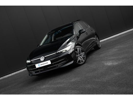 Volkswagen Golf 1.5 eHybrid Style Edition | Panoramadak | Camera | Stoelverwarming/Massage | Dodehoek | ActivLease financial lease