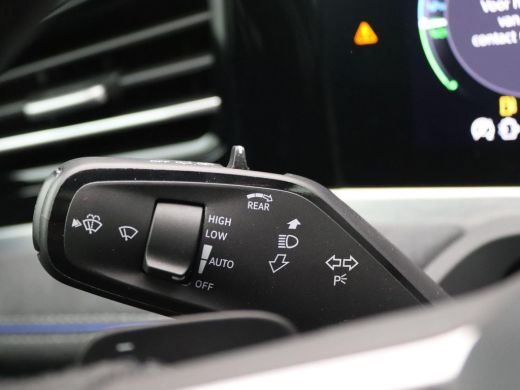 Volkswagen Passat Variant 1.5 eHybrid R-Line Edition 272PK DSG SOH 100%, Pano-Schuifdak, Trekhaak, Black Style, Key... ActivLease financial lease