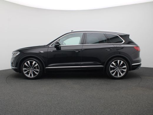 Volkswagen Touareg 3.0 TSi eHybrid 4MOTION Elegance 367PK Aut. Pano-Schuifdak, Trekhaak, Elektr. Achterklep, 21" LM ... ActivLease financial lease