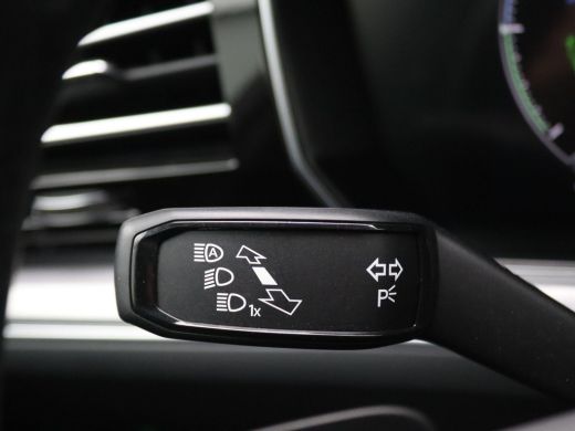 Volkswagen Touareg 3.0 TSi eHybrid 4MOTION Elegance 367PK Aut. Pano-Schuifdak, Trekhaak, Elektr. Achterklep, 21" LM ... ActivLease financial lease