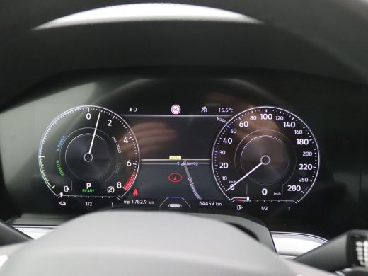 Volkswagen Touareg 3.0 TSi eHybrid 4MOTION Elegance 367PK Aut. Pano-Schuifdak, Trekhaak, Elektr. Achterklep, 21" LM ... ActivLease financial lease