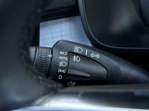 Volvo  XC40 1.5 T4 Plug-in hybrid Core Bright | Climate Pack | Lightning Pack | Park Assist Pack ActivLease financial lease