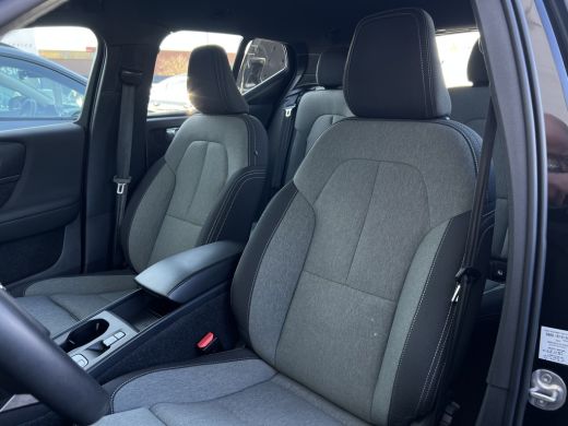 Volvo  XC40 1.5 T4 Plug-in hybrid Core Bright | Climate Pack | Lightning Pack | Park Assist Pack ActivLease financial lease