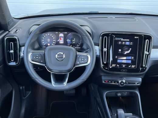 Volvo  XC40 1.5 T4 Plug-in hybrid Core Bright | Climate Pack | Lightning Pack | Park Assist Pack ActivLease financial lease