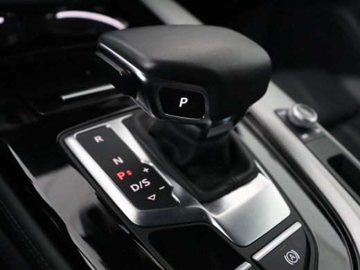 Audi A4 35 TFSI Business Edition | Leder | Stoelverwarming | Trekhaak | Adaptive cruise | Full LED | Carp... ActivLease financial lease