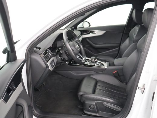 Audi A4 35 TFSI Business Edition | Leder | Stoelverwarming | Trekhaak | Adaptive cruise | Full LED | Carp... ActivLease financial lease