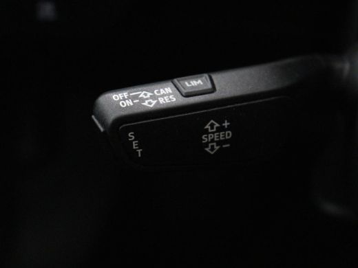 Audi Q4 e-tron 35 Launch edition 55 kWh | Warmtepomp | Stoelverwarming | Carplay | Full LED | 19'' | Navigatie |... ActivLease financial lease