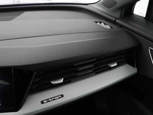 Audi Q4 e-tron 35 Launch edition 55 kWh | Warmtepomp | Stoelverwarming | Carplay | Full LED | 19'' | Navigatie |... ActivLease financial lease