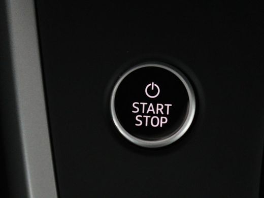 Audi Q4 e-tron 35 Launch edition 55 kWh | Warmtepomp | Stoelverwarming | Carplay | Full LED | 19'' | Navigatie |... ActivLease financial lease