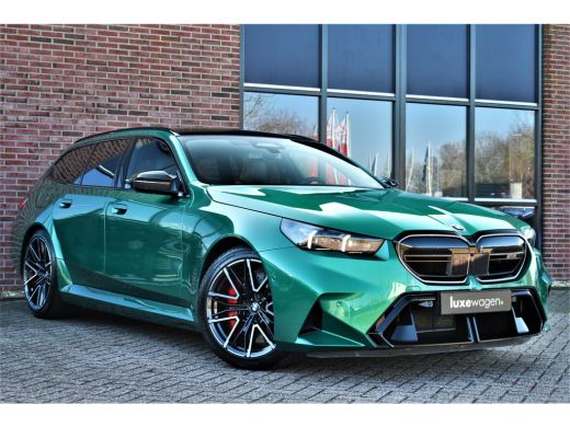 BMW M5 Touring M5 Pano M-Driver Co-Pilot Carbon Alc-hemel B&W Alarm4 ActivLease financial lease