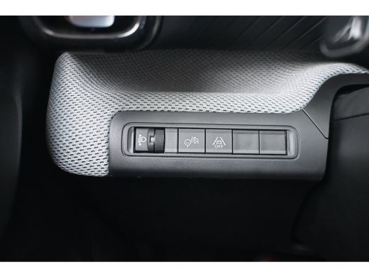 Citroën &euml;-C3 Plus DEMO-DEAL! 8 Jaar Garantie! | Navigatie by App | Parkeersensoren | Full-LED | Cruise Control... ActivLease financial lease