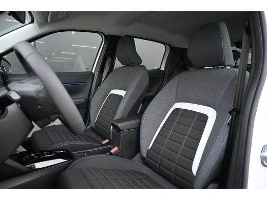 Citroën &euml;-C3 Plus DEMO-DEAL! 8 Jaar Garantie! | Navigatie by App | Parkeersensoren | Full-LED | Cruise Control... ActivLease financial lease