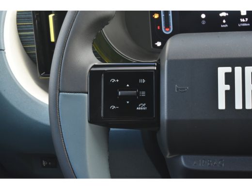 Fiat Grande Panda Icon | 10,25" touchscreen radio met Bluetooth, DAB & USB | Airconditioning handmatig | Cruise Con... ActivLease financial lease