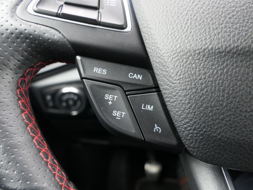 Ford EcoSport 1.0 EcoBoost ST-Line | Winterpack | Cruise Control | CarPlay/Android Auto | DAB | Climate Control ActivLease financial lease