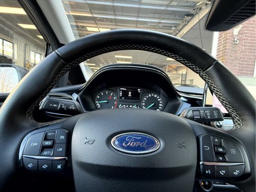 Ford Fiesta 1.0 EcoBoost Hybrid Titanium 16''Lmv, App Connect, Led ActivLease financial lease