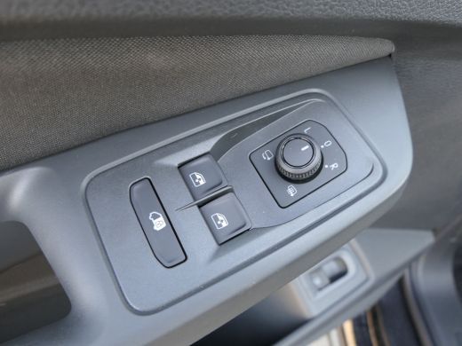 Ford Transit Connect 1.5 EcoBoost PHEV L2 Limited | Aanhanger assistent | Achteruitrijcamera | All Weather banden ActivLease financial lease