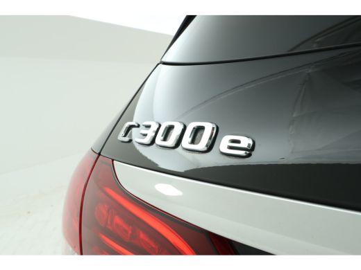 Mercedes-Benz C-Klasse Estate 300 e Business Solution AMG Limited Navigatie Night pakket, Keyless, trekhaak ActivLease financial lease