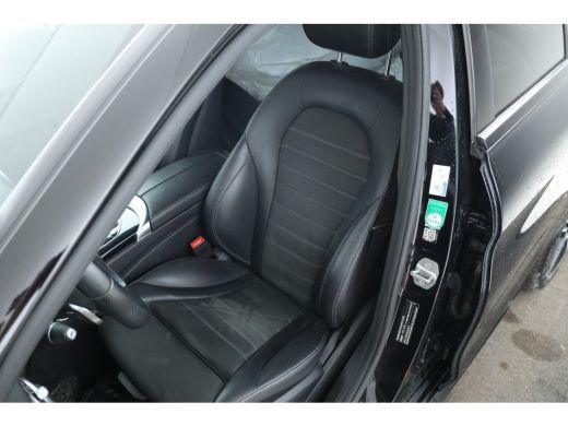 Mercedes-Benz C-Klasse Estate 300 e Business Solution AMG Limited Navigatie Night pakket, Keyless, trekhaak ActivLease financial lease