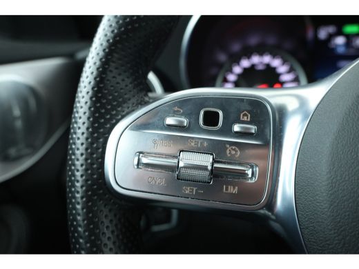 Mercedes-Benz C-Klasse Estate 300 e Business Solution AMG Limited Navigatie Night pakket, Keyless, trekhaak ActivLease financial lease