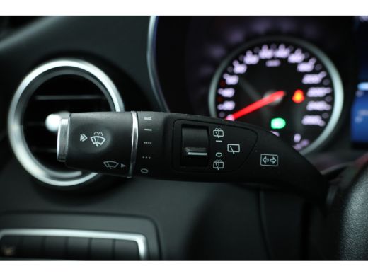 Mercedes-Benz C-Klasse Estate 300 e Business Solution AMG Limited Navigatie Night pakket, Keyless, trekhaak ActivLease financial lease