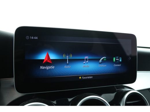 Mercedes-Benz C-Klasse Estate 300 e Business Solution AMG Limited Navigatie Night pakket, Keyless, trekhaak ActivLease financial lease