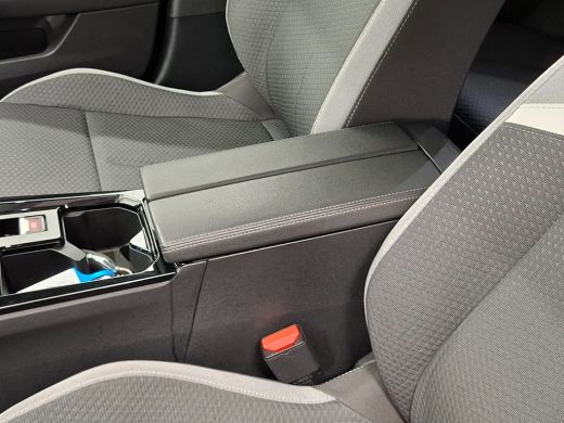 Opel Astra 1.2 Turbo Business Edition | Achteruitrijcamera | Airco (automatisch) | Cruise control adaptief ActivLease financial lease