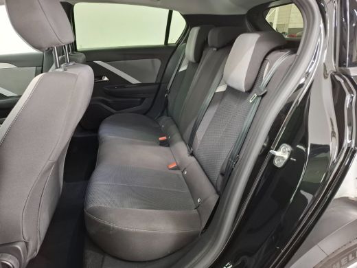 Opel Astra 1.2 Turbo Business Edition | Achteruitrijcamera | Cruise control adaptief | Electronic climate co... ActivLease financial lease