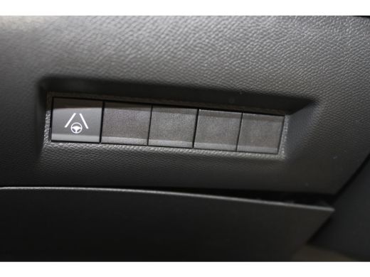 Peugeot 2008 GT | Active Safety Brake met camera en radar (automatisch noodremsysteem) met Distance Alert (waa... ActivLease financial lease