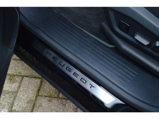 Peugeot 3008 1.2 Hybrid 145 PK GT | Alcantara Interieur | Stoelverwarming Voor + Achter | Massagestoelen | Foc... ActivLease financial lease