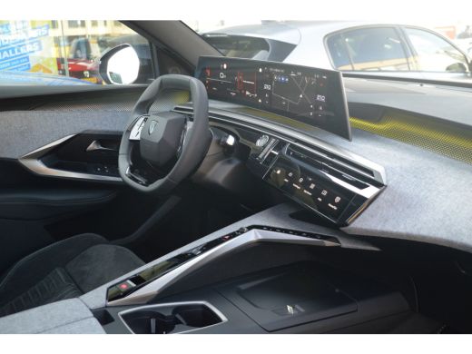 Peugeot 3008 1.2 Hybrid 145 PK GT | Alcantara Interieur | Stoelverwarming Voor + Achter | Massagestoelen | Foc... ActivLease financial lease