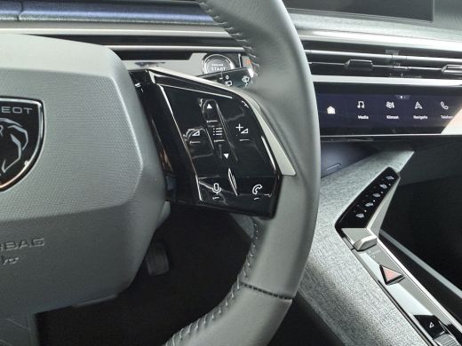 Peugeot 5008 Allure | Pack Safety Plus ActivLease financial lease