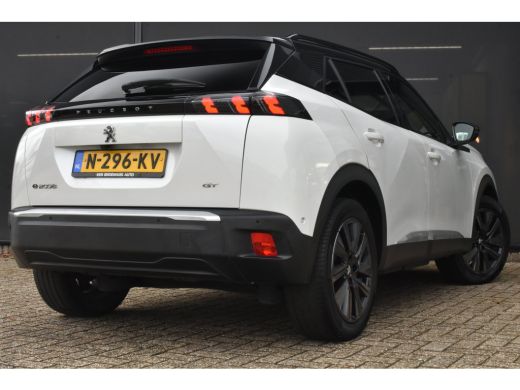 Peugeot e-2008 EV GT Pack 50 kWh 3 Fase 88% SOH | Alcantara | Stoelverwarming | Sfeerverlichting | 18"LMV | Clim... ActivLease financial lease