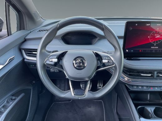 Skoda Enyaq iV 60 180pk Sportline Parkeersensoren v&oacute;&oacute;r en achter | Achteruitrijcamera | Warmtepomp ActivLease financial lease