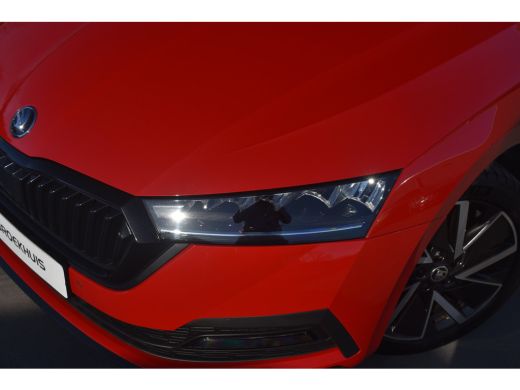 Skoda Octavia Combi Sportline iV PHEV 204PK | ACC | Head-up display | Elektrische achterklep | Achteruitrijcamera ActivLease financial lease