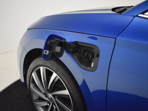 Skoda Octavia Combi Style iV 204pk | Navigatie via app connect | Dodehoekdetectie | Stuur+stoelverwarming | Cru... ActivLease financial lease