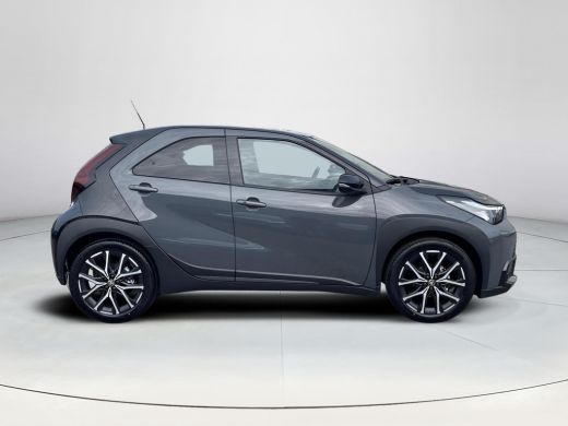 Toyota Aygo Hybrid 115 GR Sport ActivLease financial lease