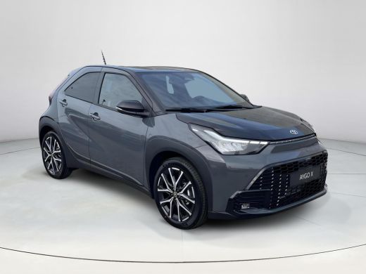 Toyota Aygo Hybrid 115 GR Sport ActivLease financial lease