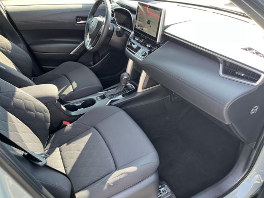 Toyota Corolla Cross Hybrid 200 Dynamic | Navigatie | Apple CarPlay/Android auto | Achteruitrijcamera | Trekhaak ActivLease financial lease