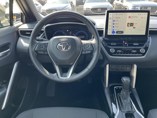 Toyota Corolla Cross Hybrid 200 Dynamic | Navigatie | Apple CarPlay/Android auto | Achteruitrijcamera | Trekhaak ActivLease financial lease