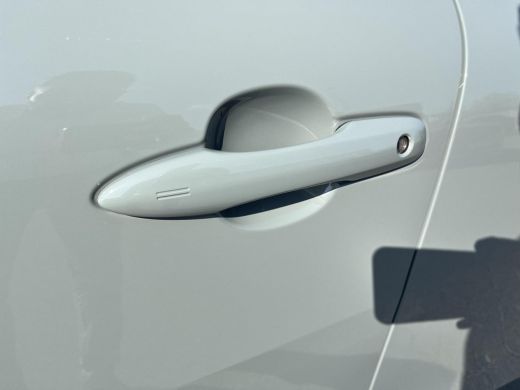 Toyota Corolla Cross Hybrid 200 Dynamic | Navigatie | Apple CarPlay/Android auto | Achteruitrijcamera | Trekhaak ActivLease financial lease