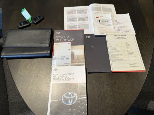 Toyota Corolla Touring Sports 1.8 Hybrid Active / Adaptive Cruise / Camera / Carplay / DAB / Full LED / 1e Eigenaar / Lichtmeta... ActivLease financial lease