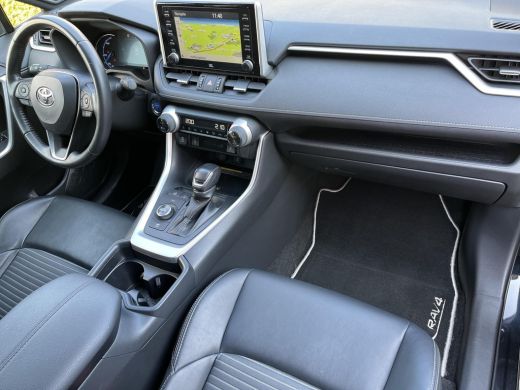 Toyota RAV4 2.5 Hybrid AWD Black Edition | Trekhaak | JBL audio | Carplay | Stoel- + stuurverwarming | Camera... ActivLease financial lease