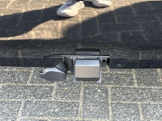 Toyota RAV4 2.5 Hybrid AWD Black Edition | Trekhaak | JBL audio | Carplay | Stoel- + stuurverwarming | Camera... ActivLease financial lease